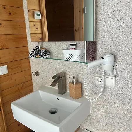 Relax Huetten & شقة