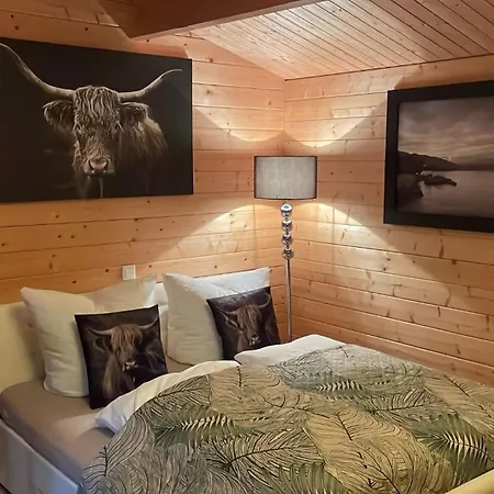 Relax Huetten & Groeden